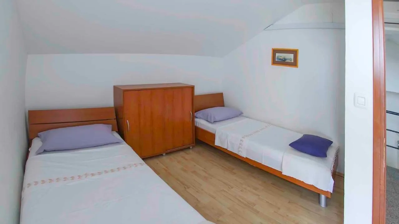 Apartments In Zdrelac/Insel Pasman 31078  Ždrelac
